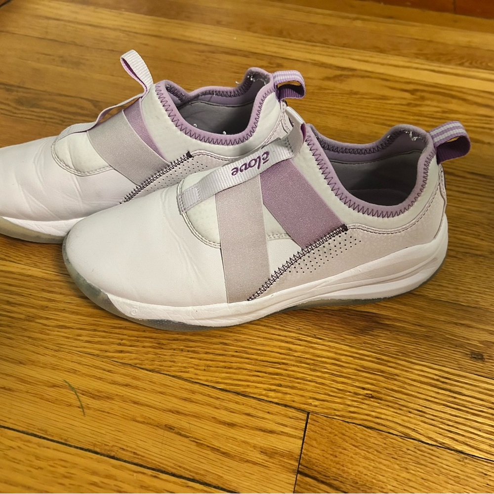 Clove Clara Light Orchid Floral Nurse Sneakers